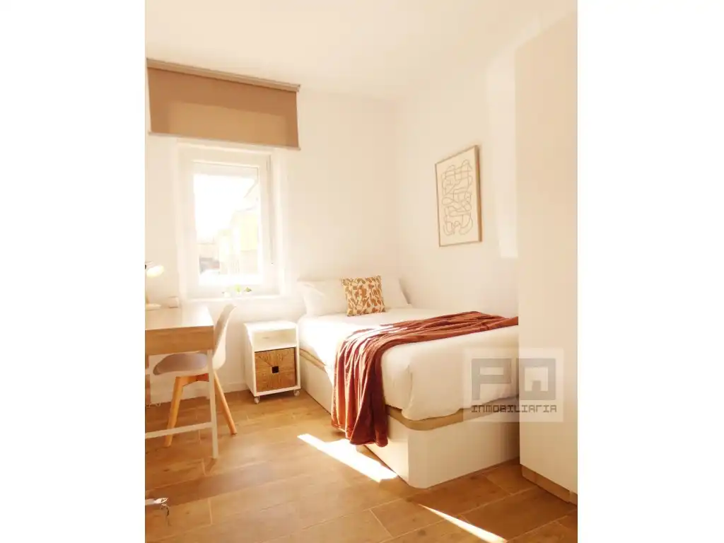 Habitación 100 m², Ávila