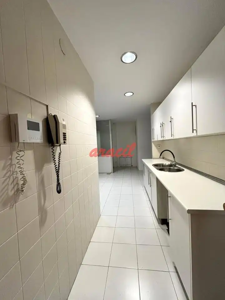 Apartamento 267 m² em Ourense
