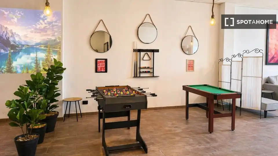 Habitación 451 m², Valencia