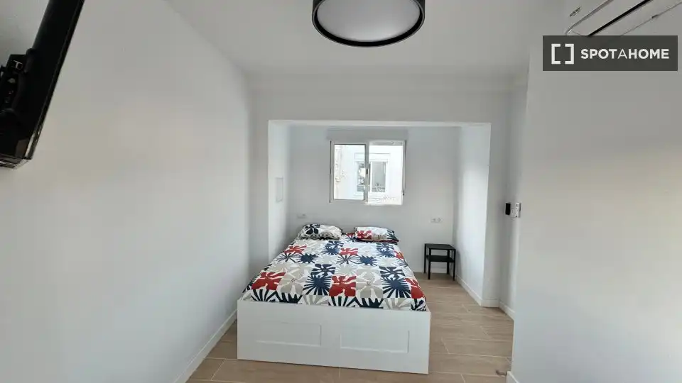 Habitación 90 m², Alicante