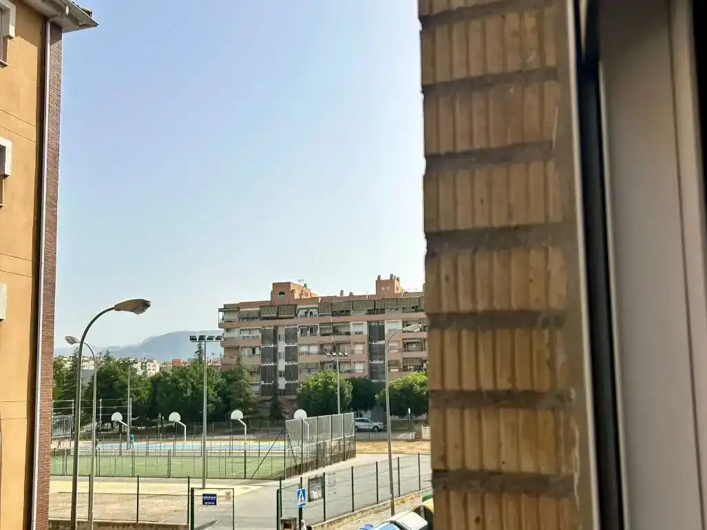 Piso de 100 m² en Granada