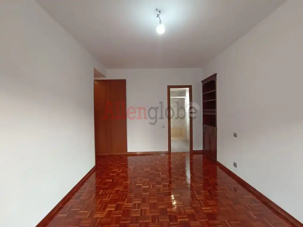 Piso de 110 m² en Oviedo