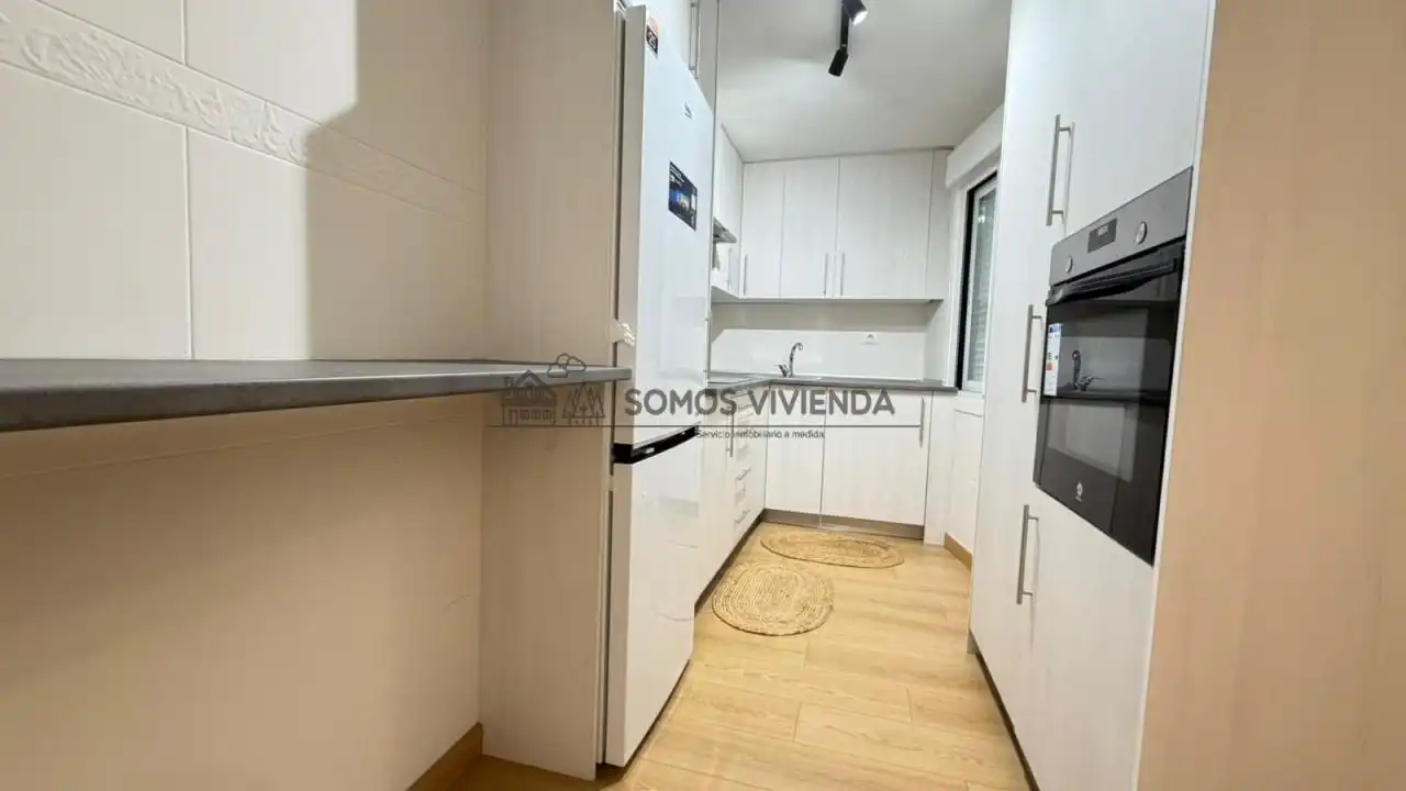 Piso de 82 m² en Ourense