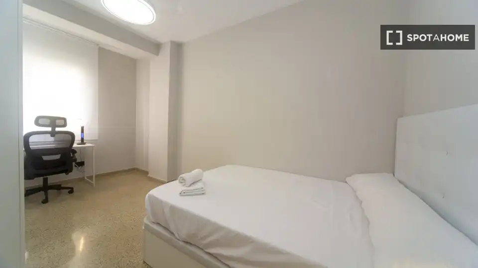 Habitación 138 m², Granada