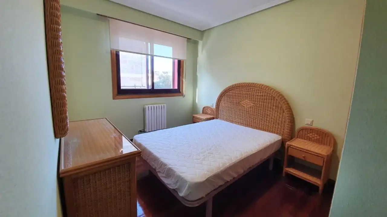 Piso de 80 m² en Ourense