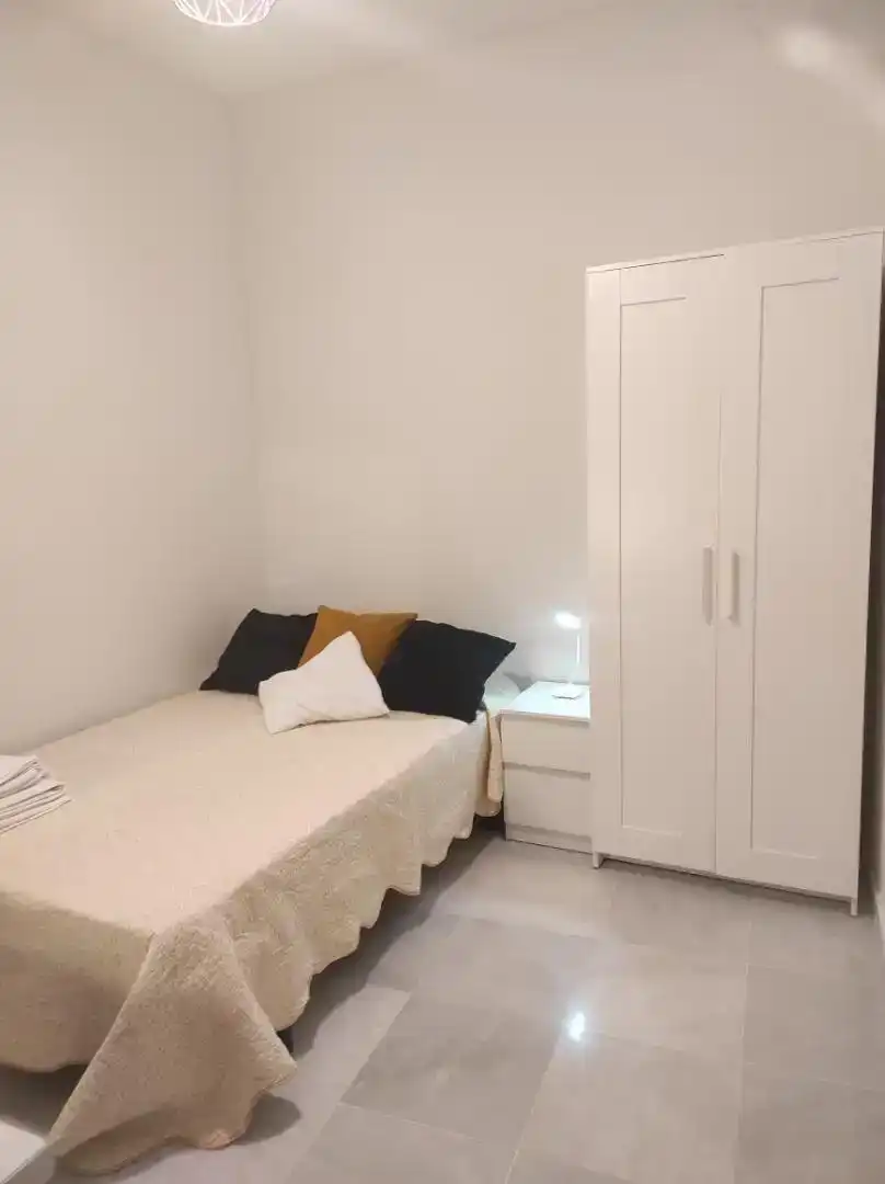 Habitación 100 m², Sevilla