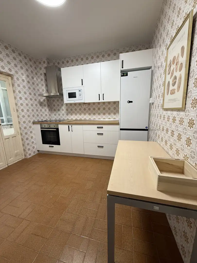 Chambre 142 m², Albacete