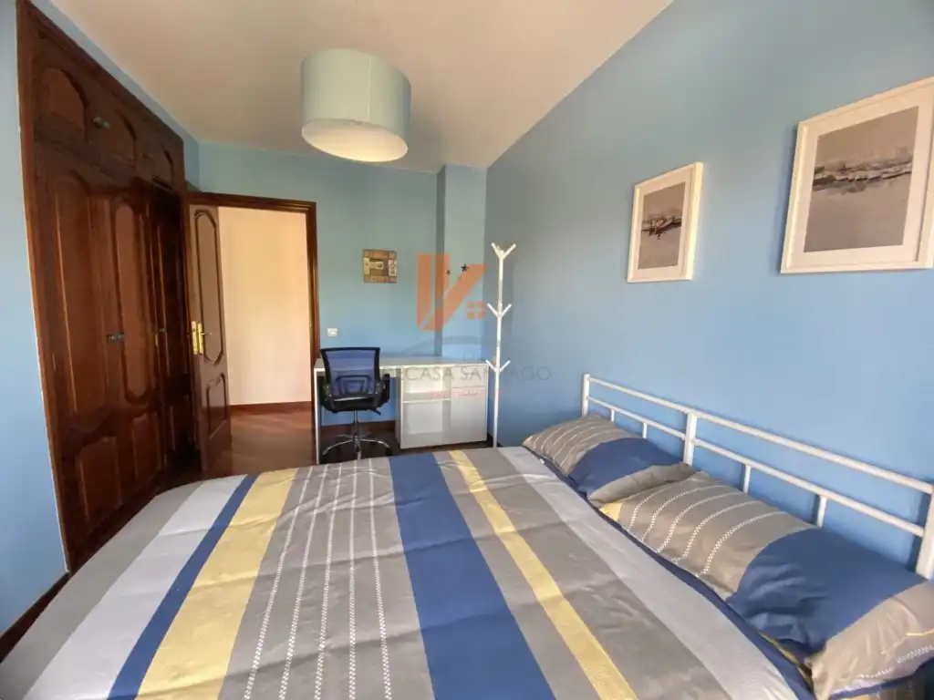 Piso de 130 m² en Santiago de Compostela