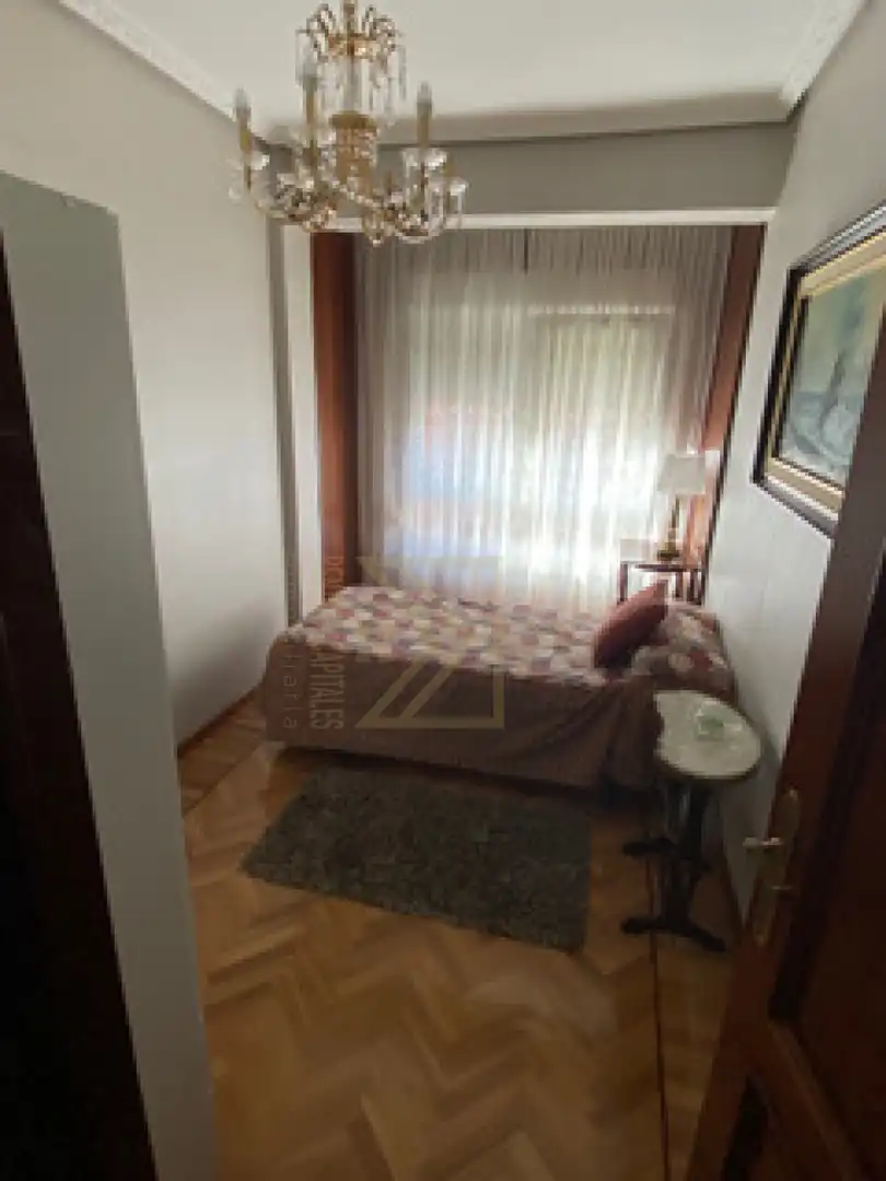 Piso de 80 m² en Camargo