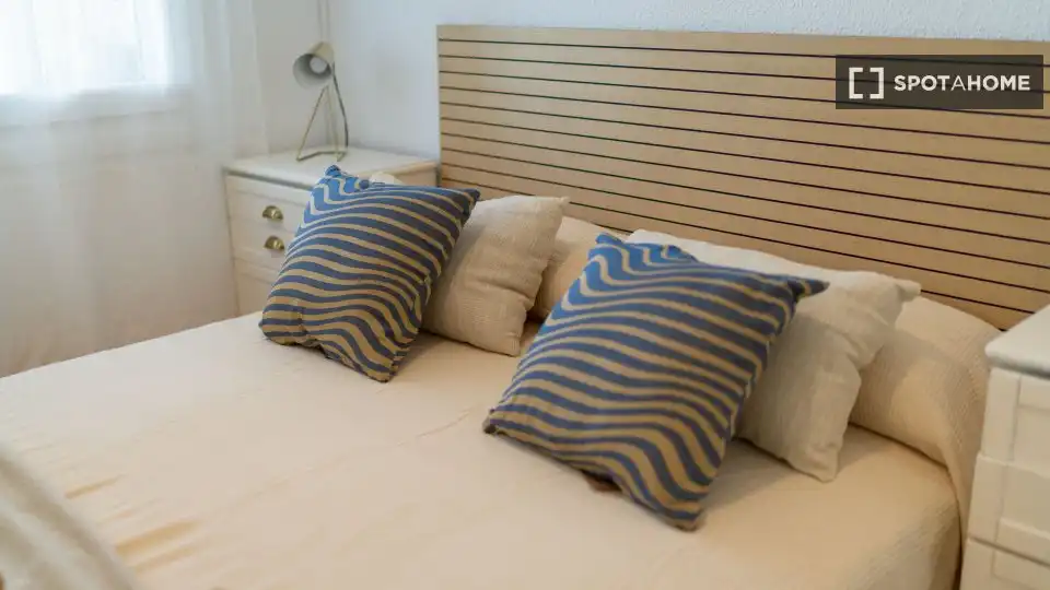 Habitación 104 m², Roquetas de Mar