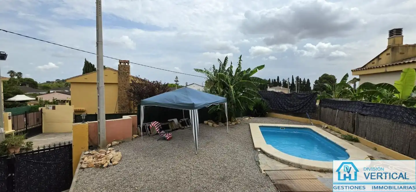Casa de 120 m² en Riba-roja de Túria