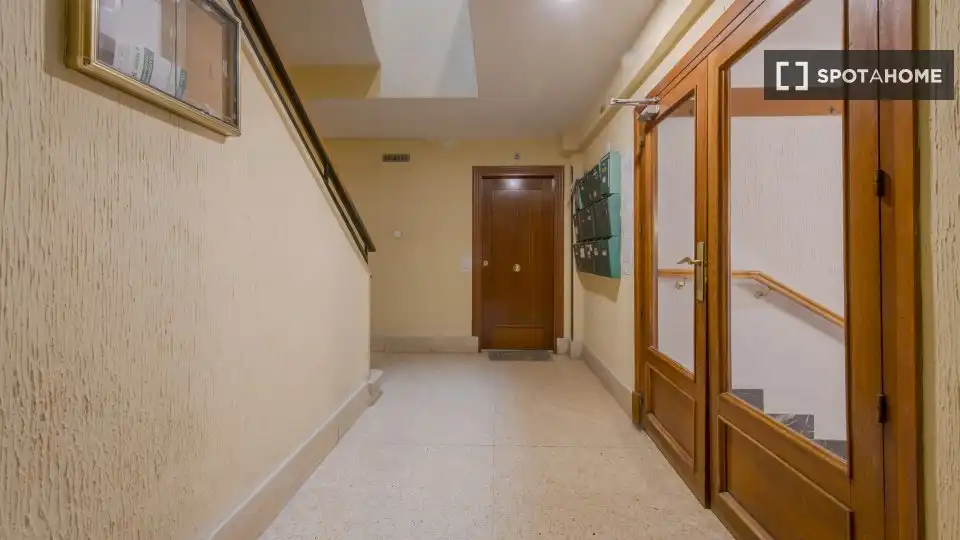 Room for rent, Madrid