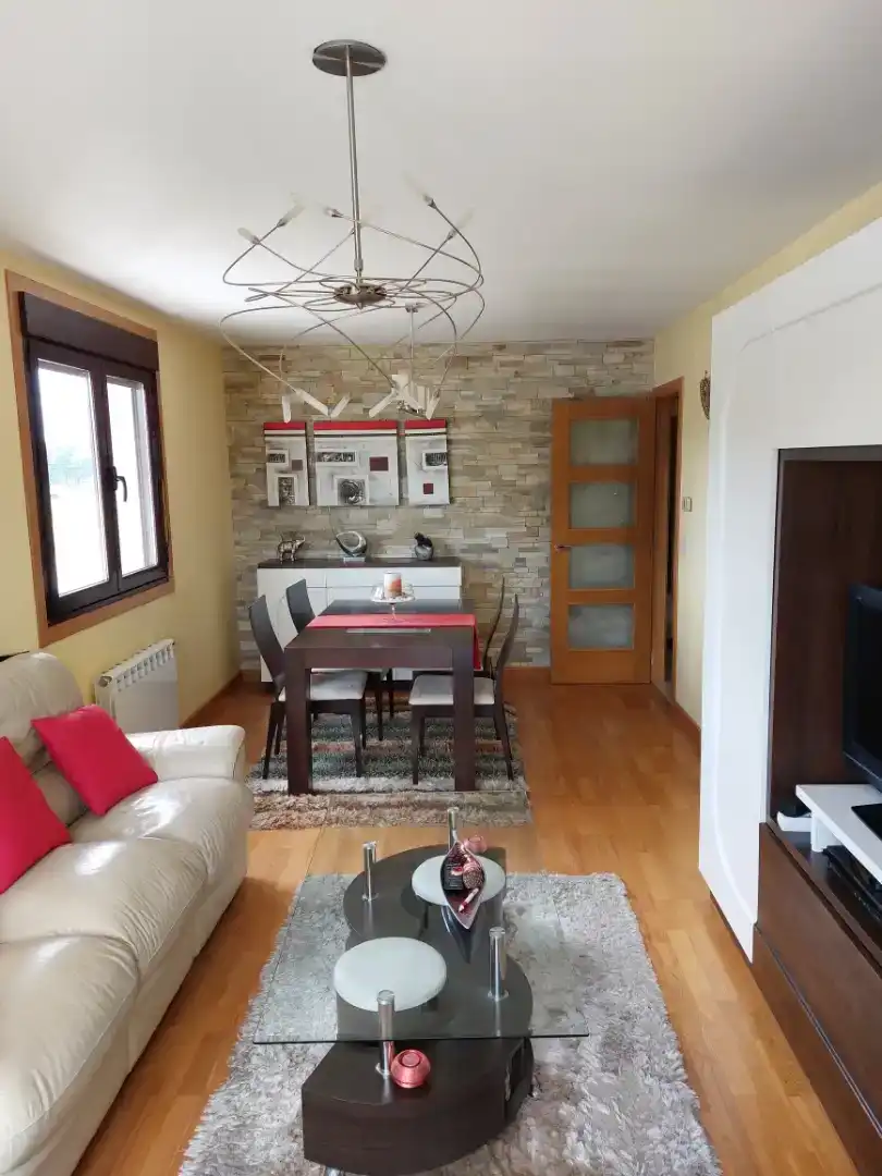 Piso de 90 m² en Outeiro de Rei