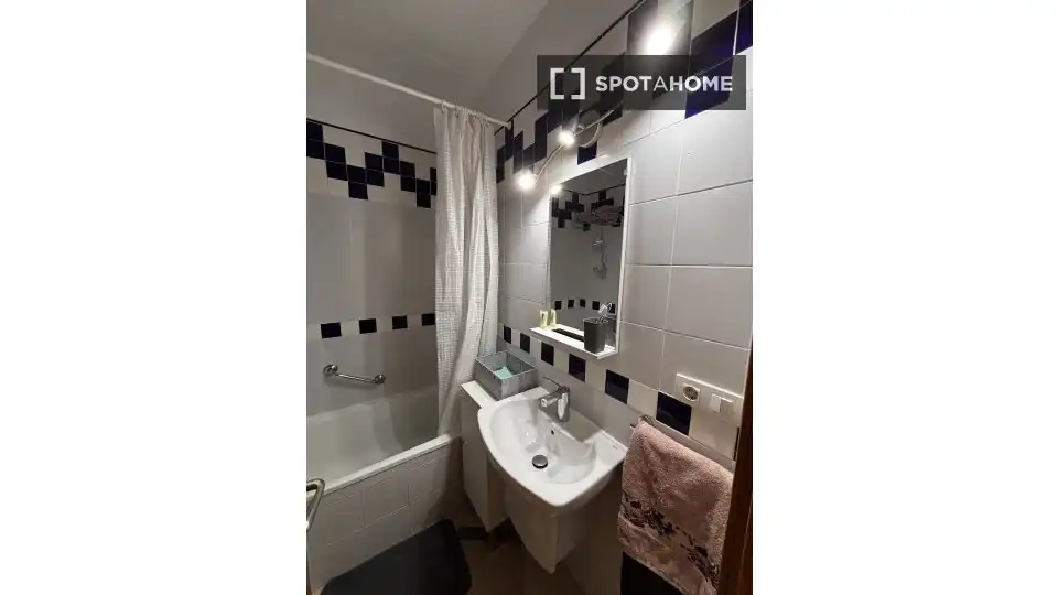 Habitación 46 m², Sevilla