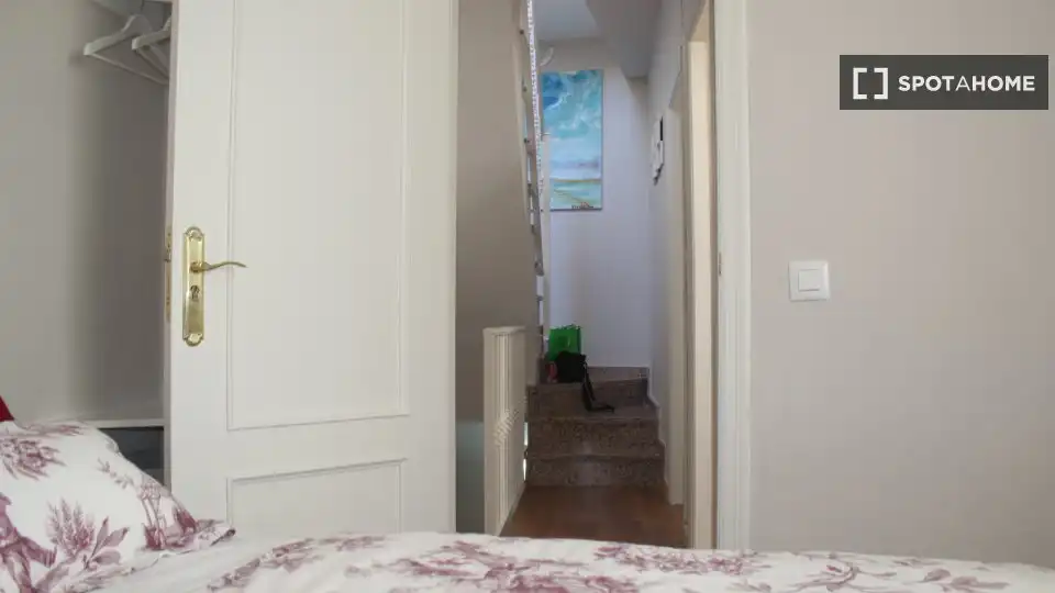 Habitación 82 m², Córdoba
