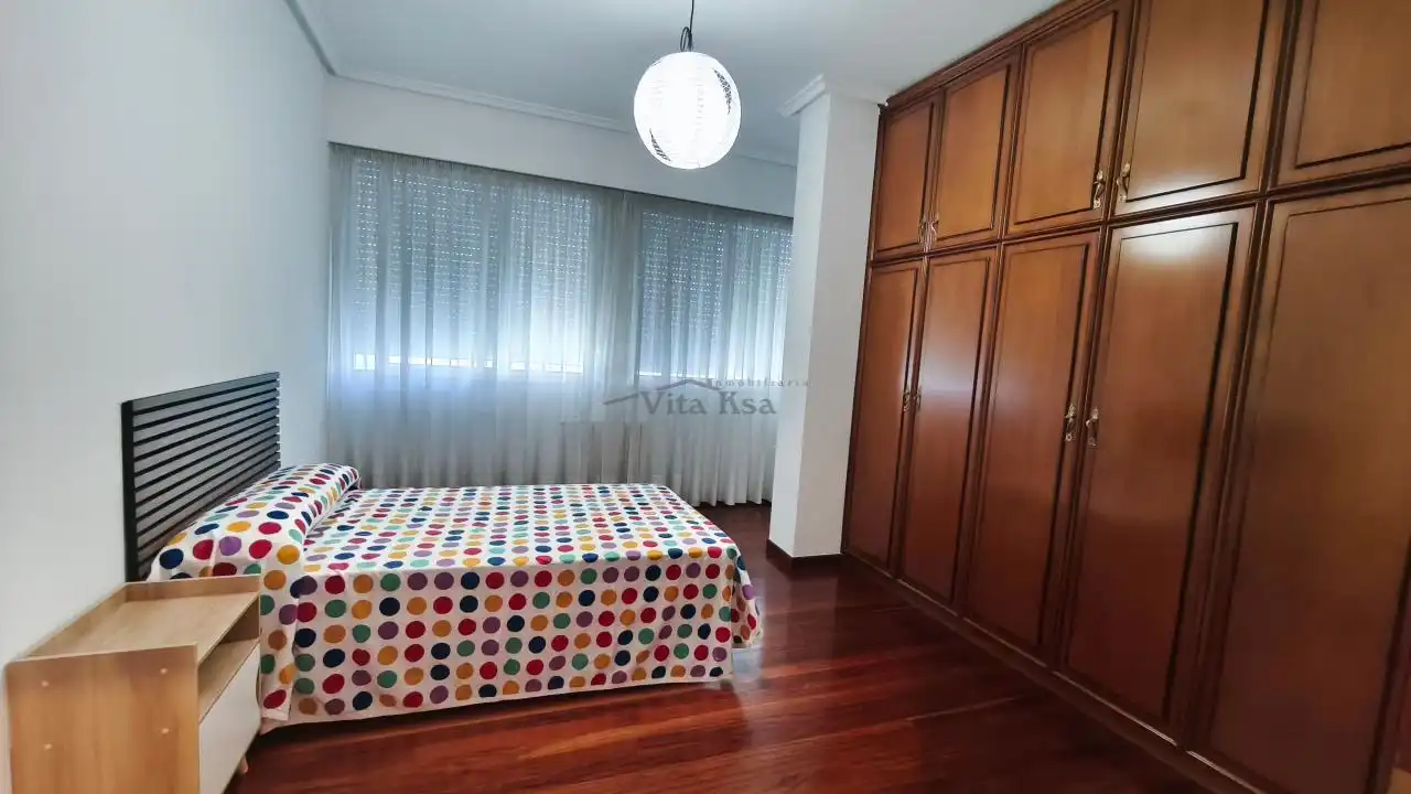 Wohnung 101 m² in Ourense