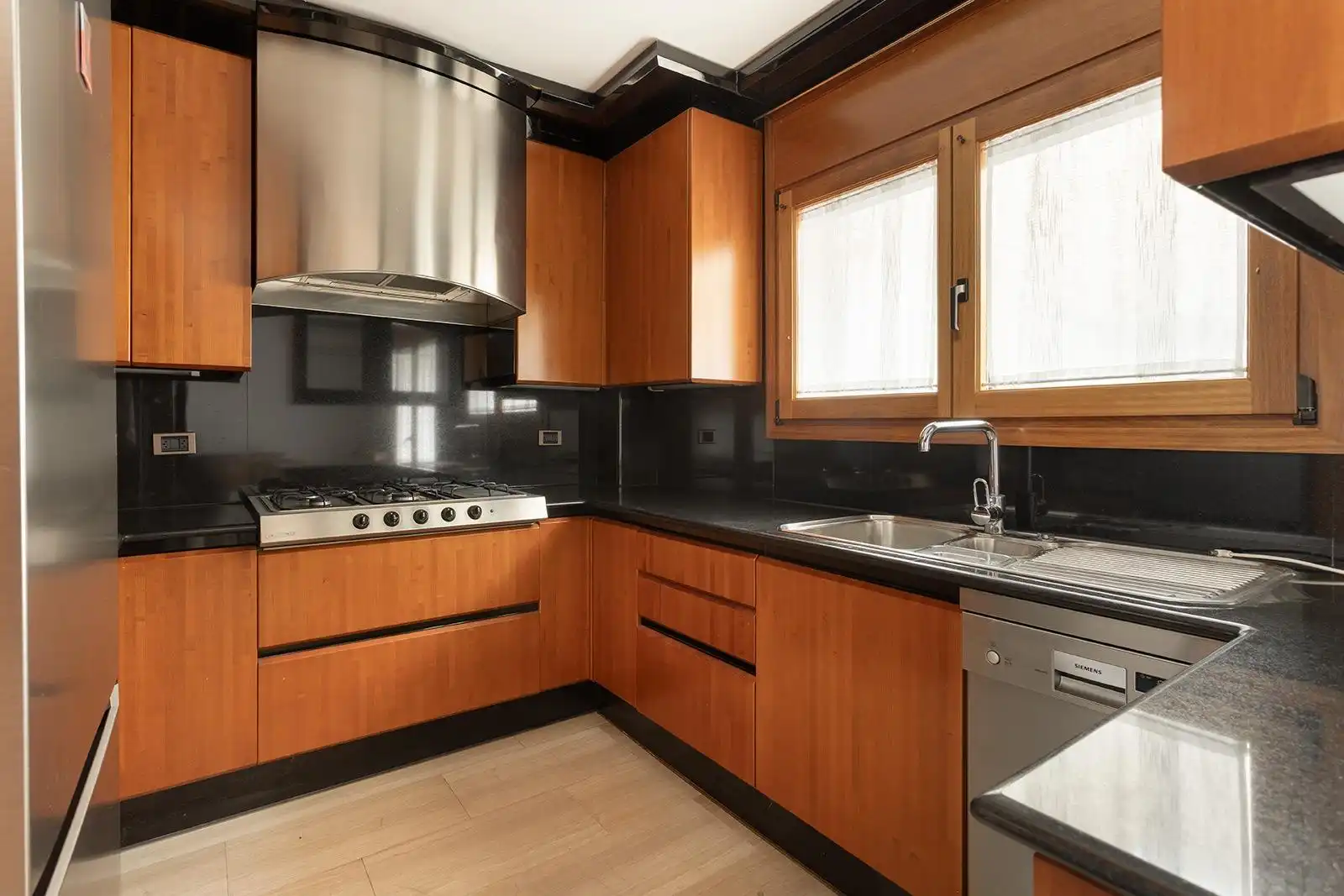 Casa 384 m² a l'Hospitalet de Llobregat