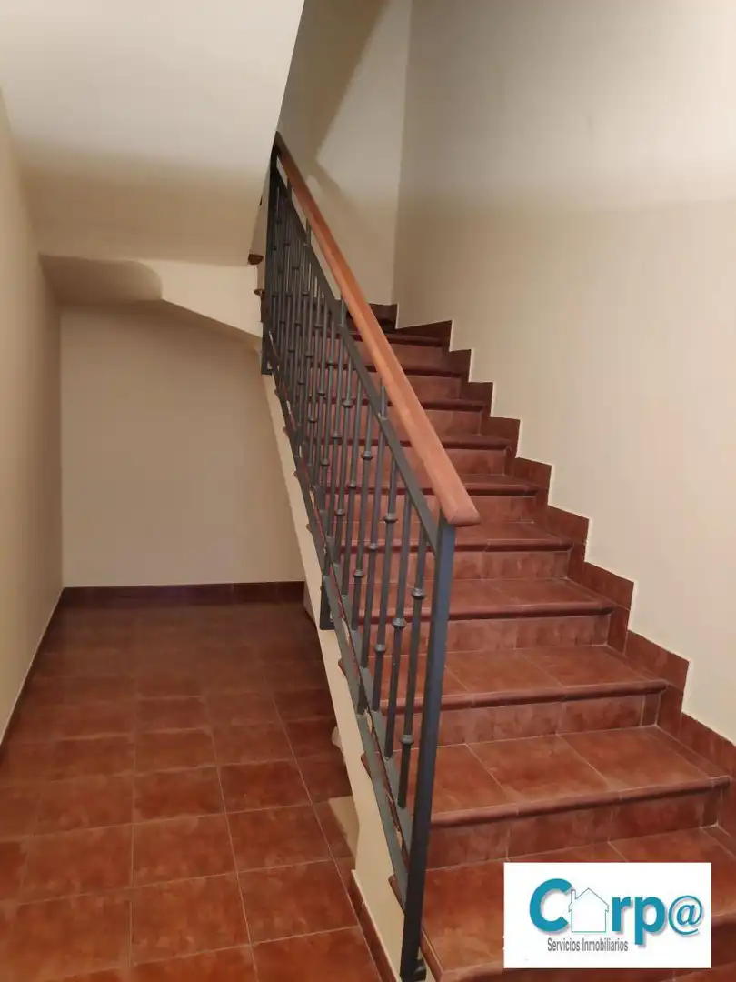 House 221 m² in Andosilla