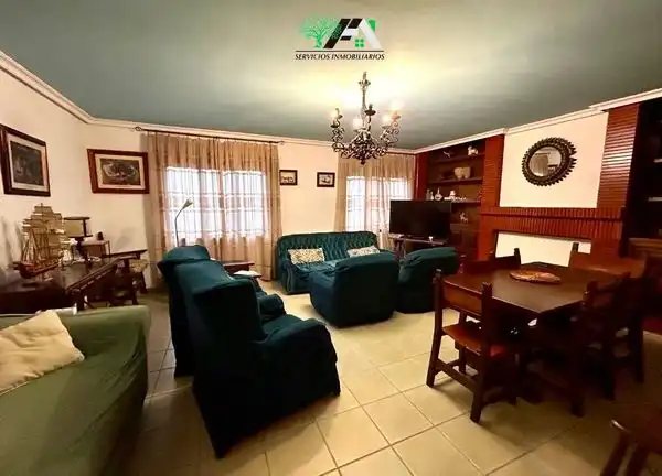 Piso de 206 m² en Baeza