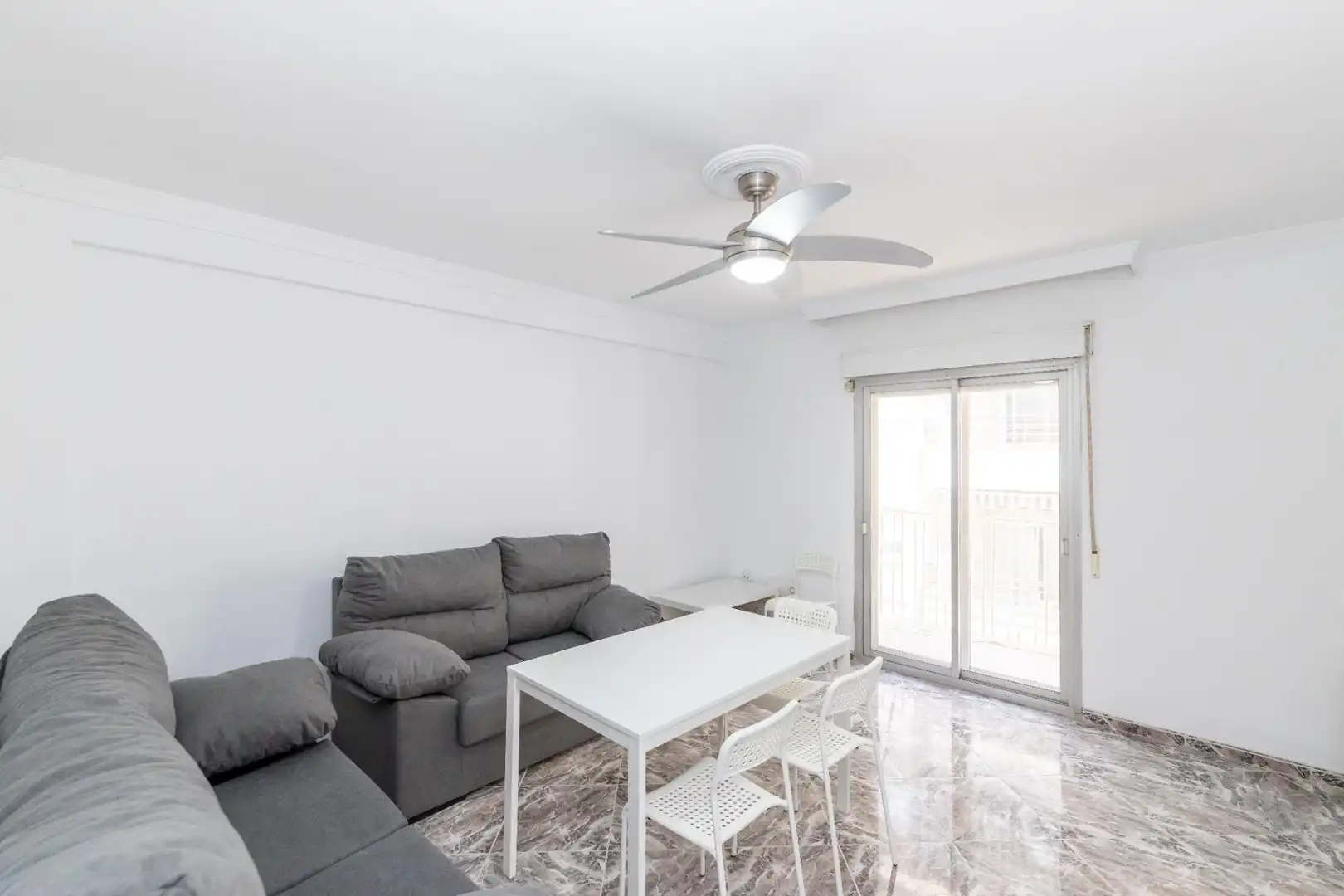 Piso de 98 m² en Granada