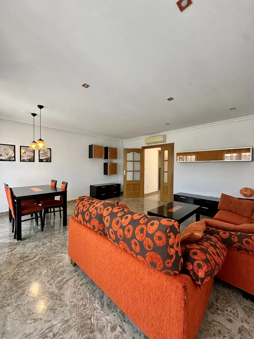 Casa de 180 m² en Aspe