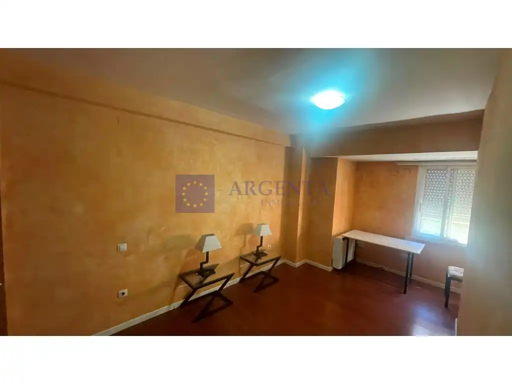 Piso de 85 m² en Cáceres