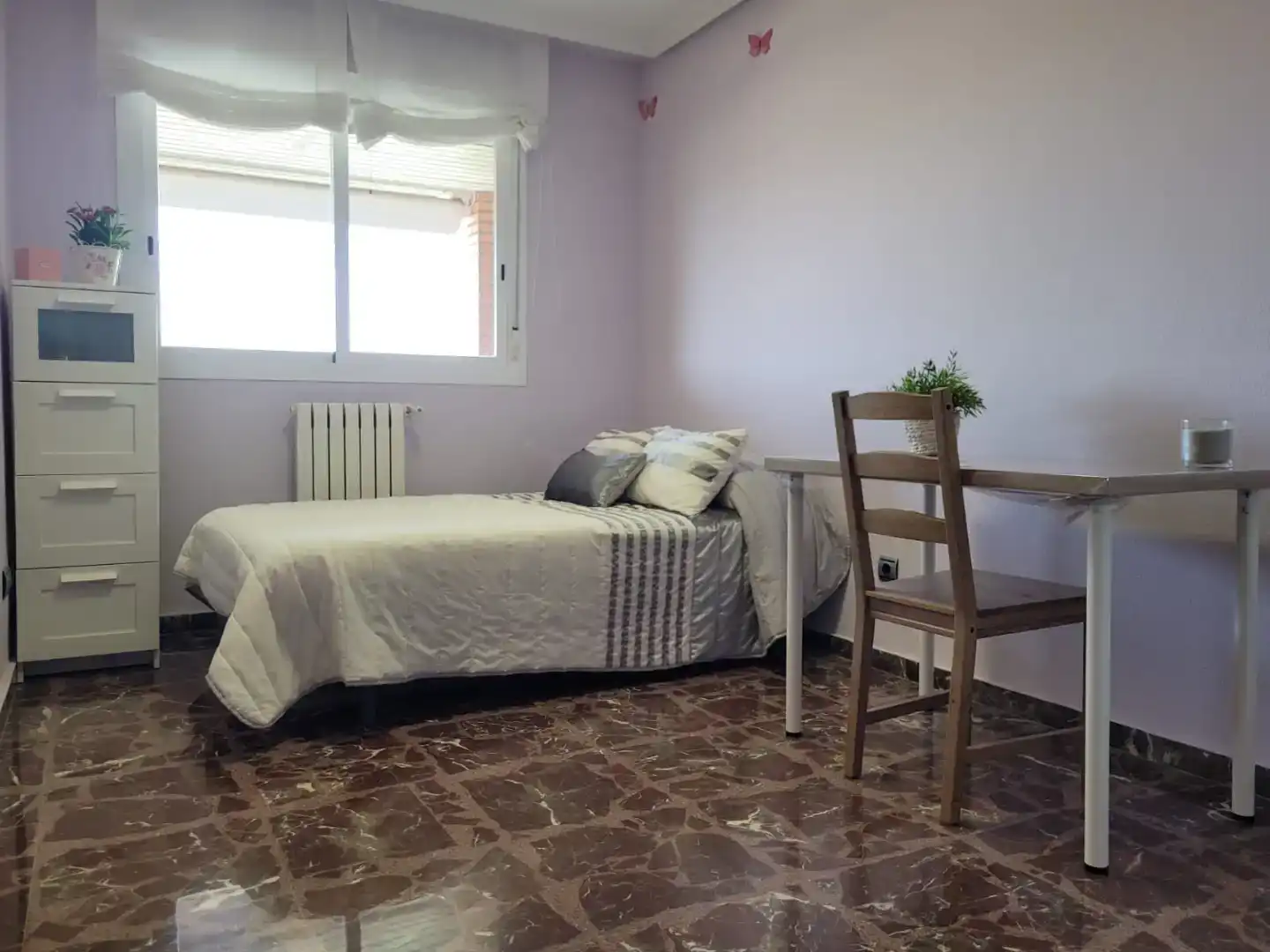 Habitación 100 m², Zaragoza