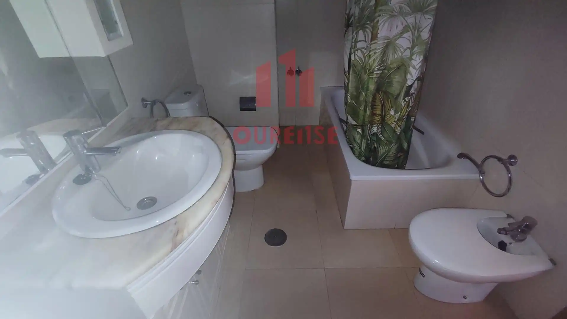 Piso de 85 m² en Ourense