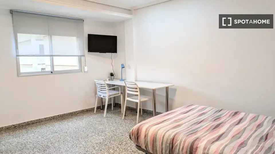 Chambre à louer, Valence