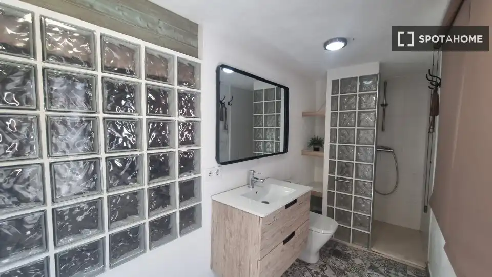 Habitación 92 m², Granada
