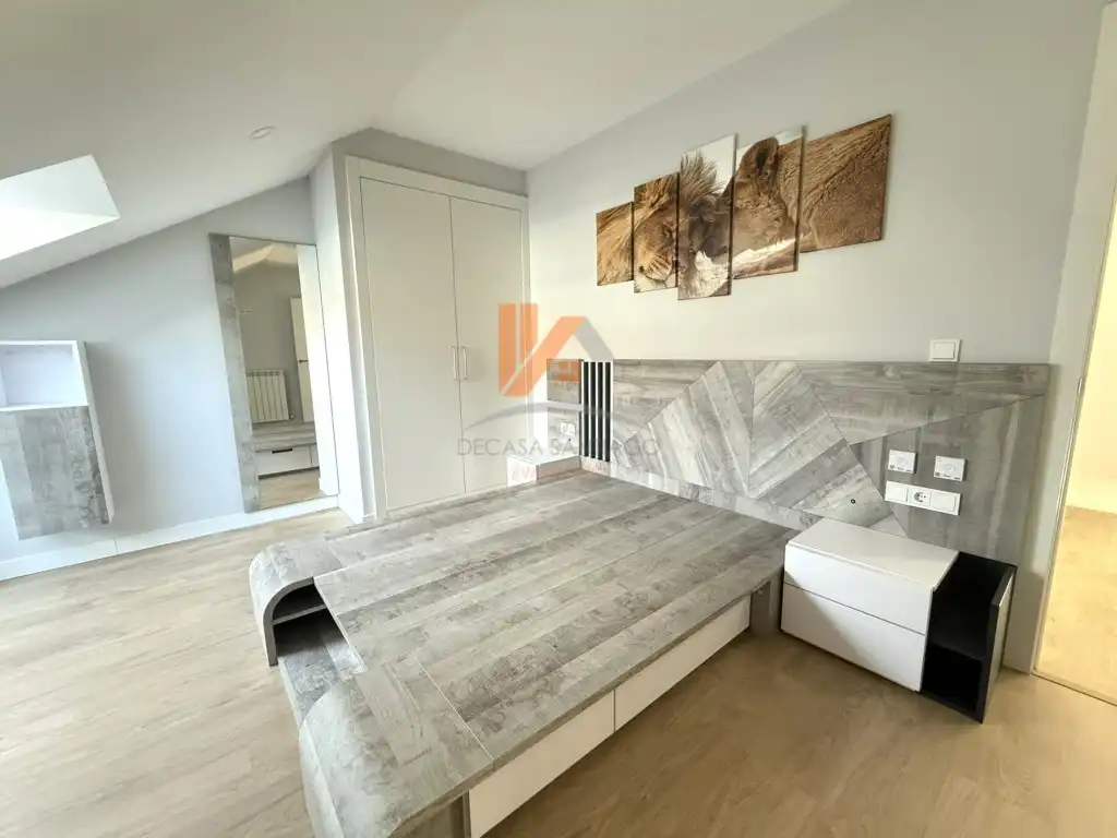 Piso de 136 m² en Santiago de Compostela