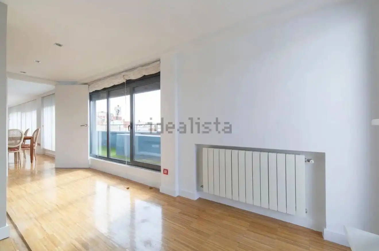 Wohnung 210 m² in Madrid