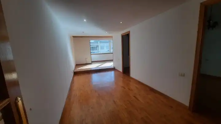 Piso de 75 m² en Vigo