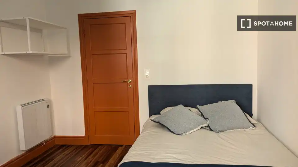 Habitación 86 m², Bilbao
