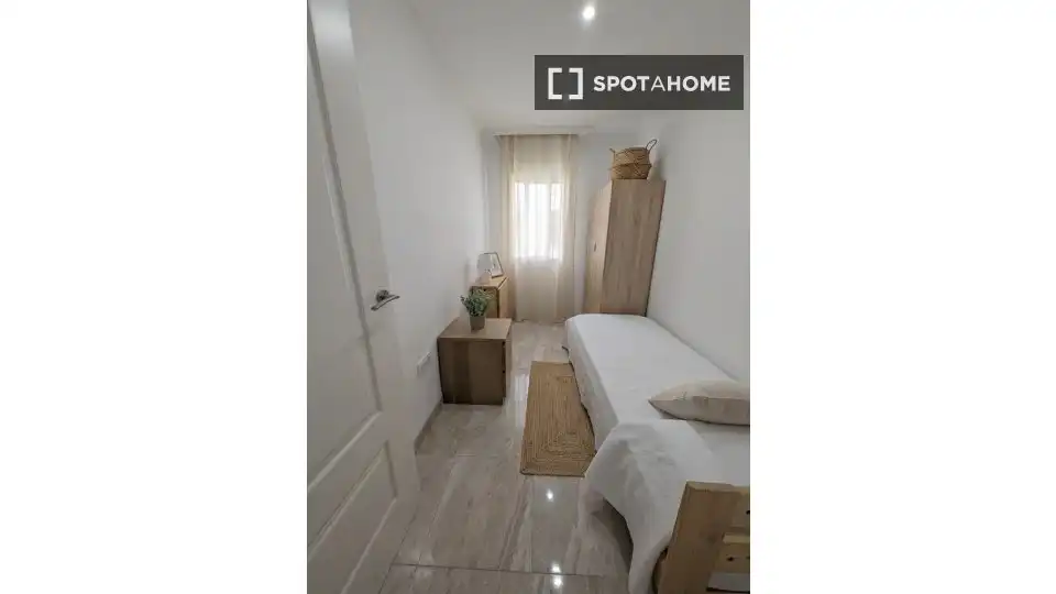 Habitación 58 m², Córdoba
