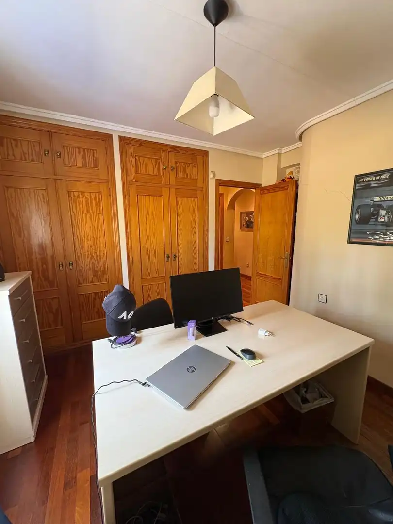 Casa de 330 m² a Riba-roja de Túria