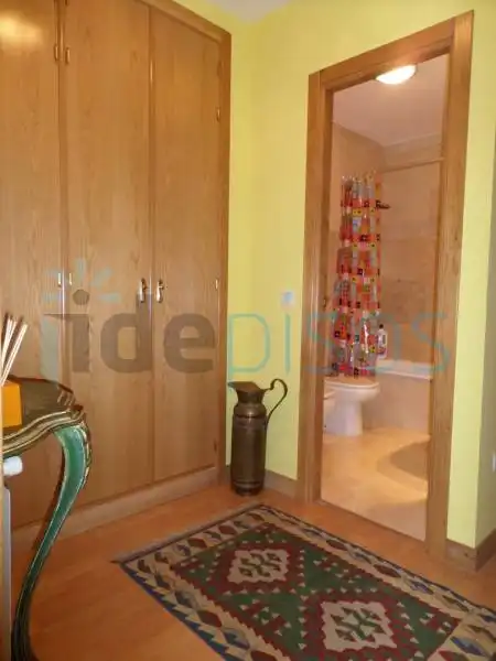 Piso de 60 m² en Santander