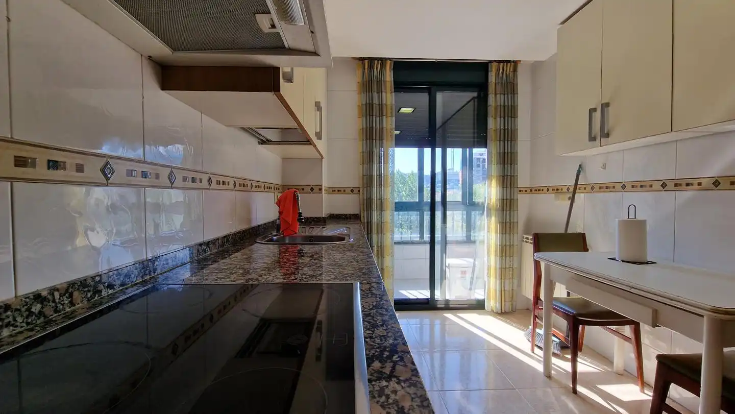 Wohnung 120 m² in Ourense