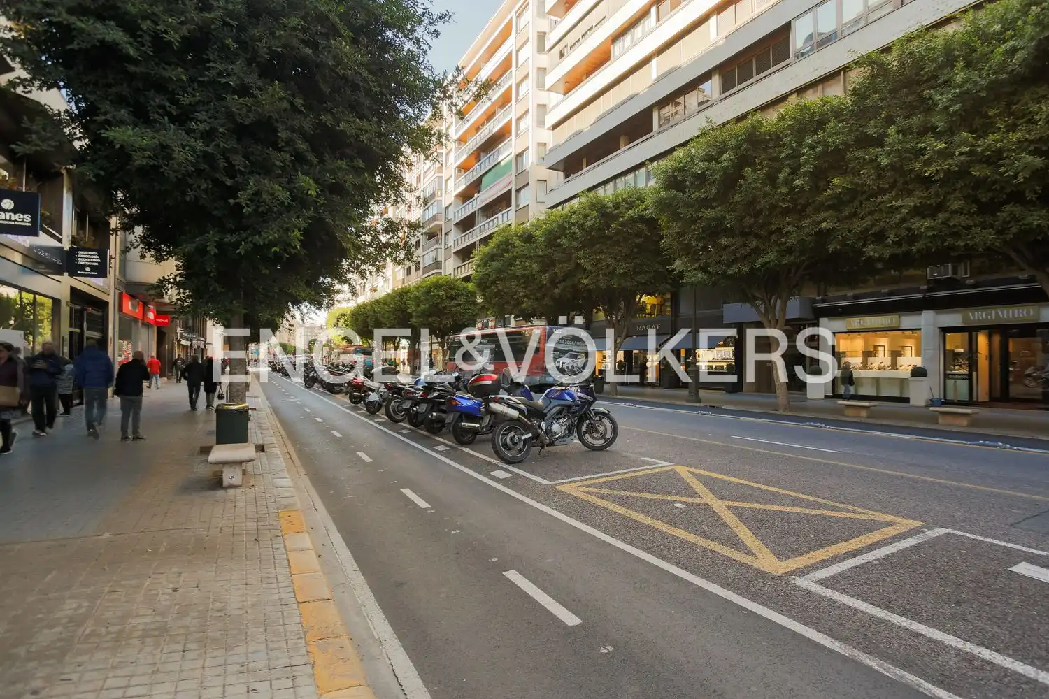Pis de 234 m² a València