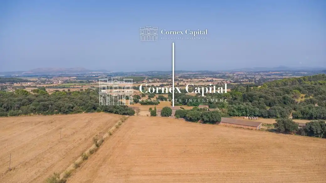 Casa de 1000 m² en Rupià