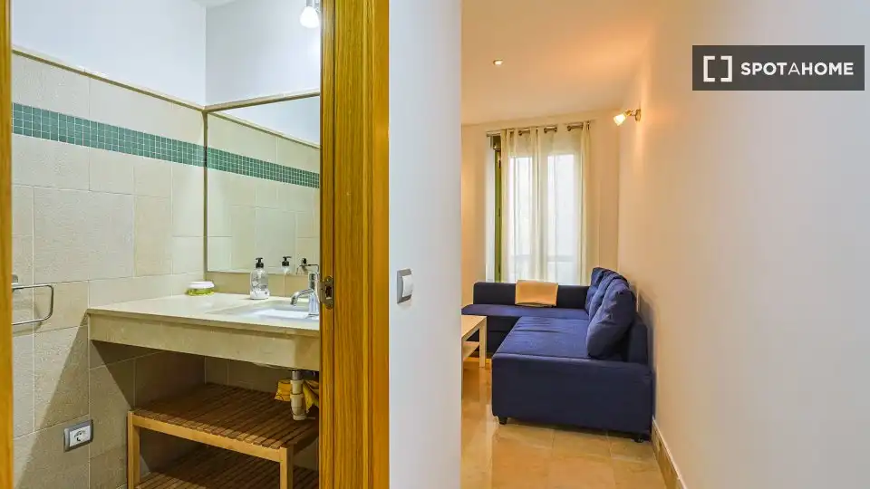 Habitación 76 m², Sevilla