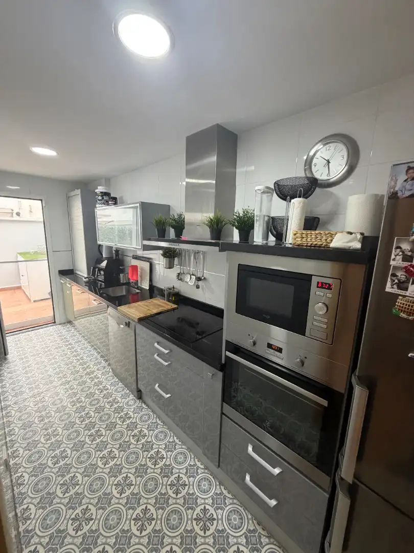 House 102 m² in Maracena