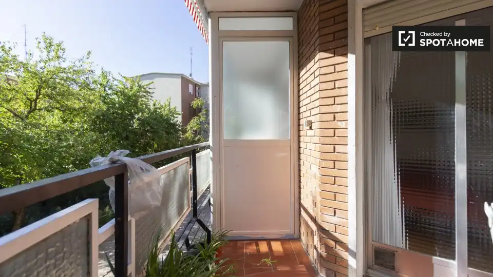 Room for rent, Madrid