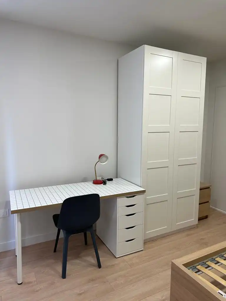 Habitación 200 m², Lérida