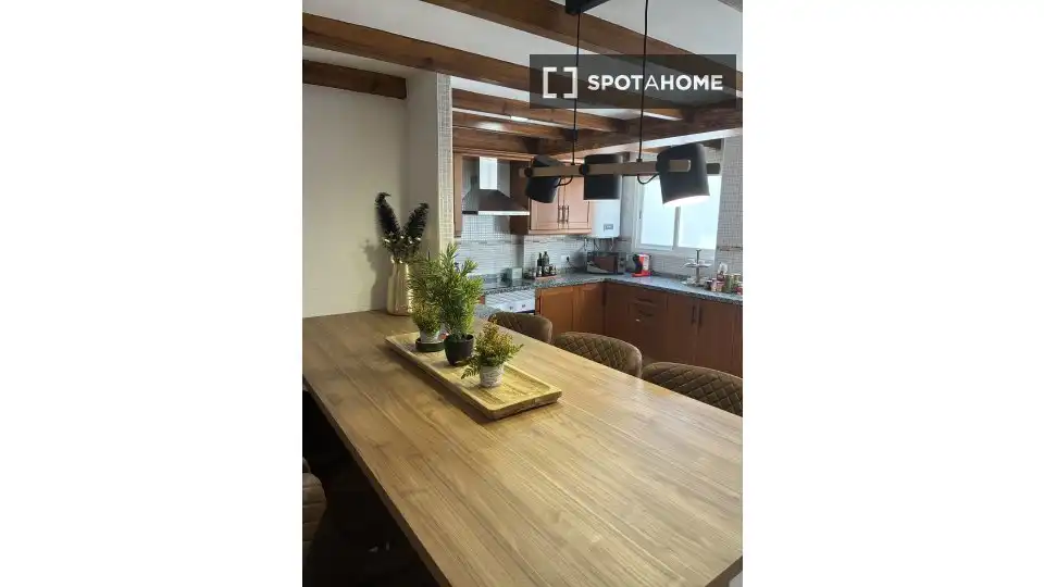 Habitación 90 m², Alicante