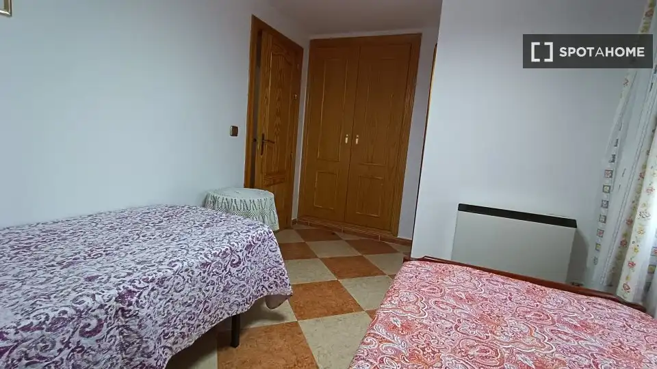 Habitación 115 m², Fuente Vaqueros