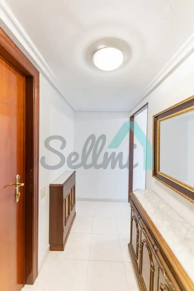 Piso de 80 m² en Oviedo