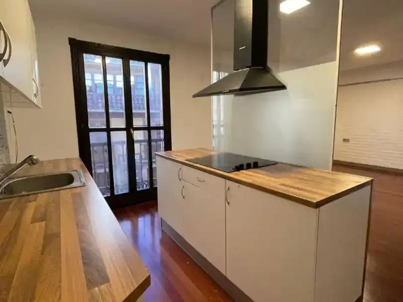 Piso de 80 m² en Oviedo