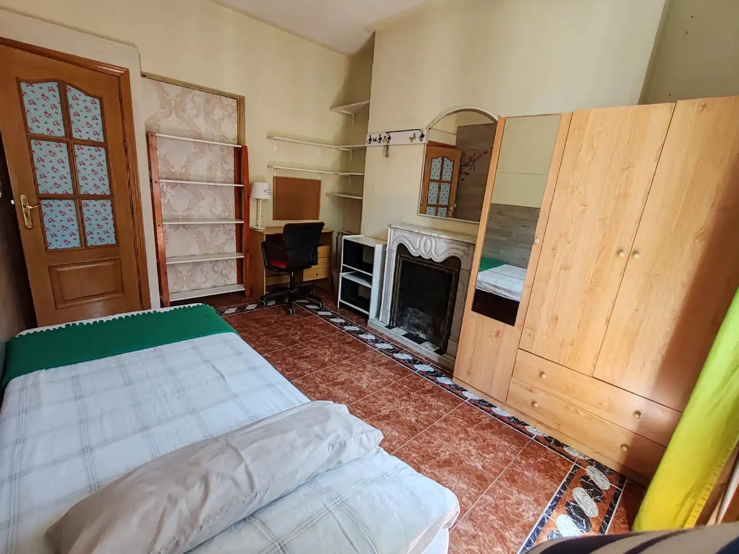 Room for rent, Madrid