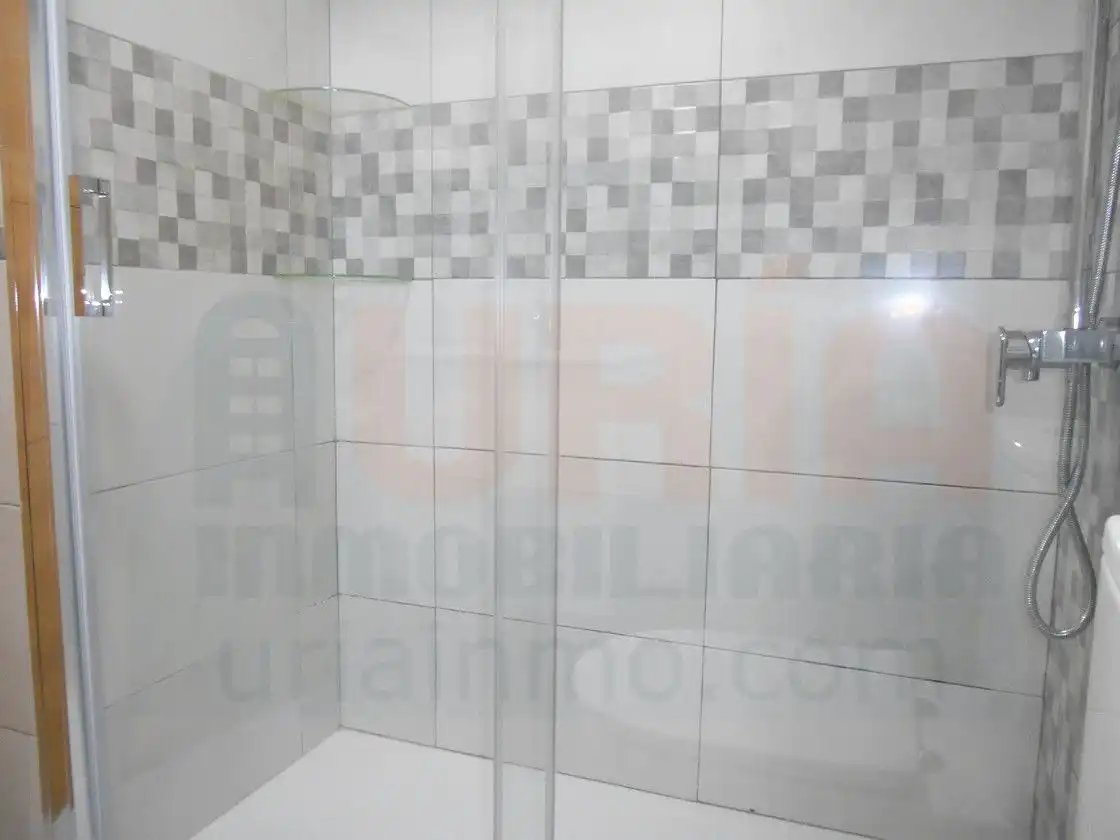 Piso de 70 m² en Oviedo